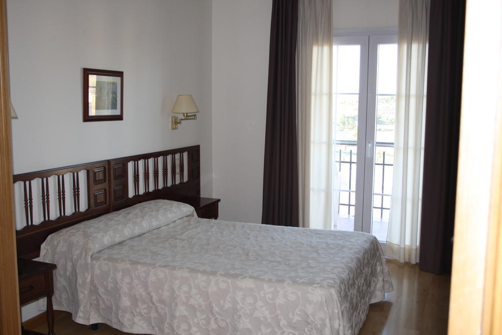 Hotel Mar De Aragon Caspe Phòng bức ảnh
