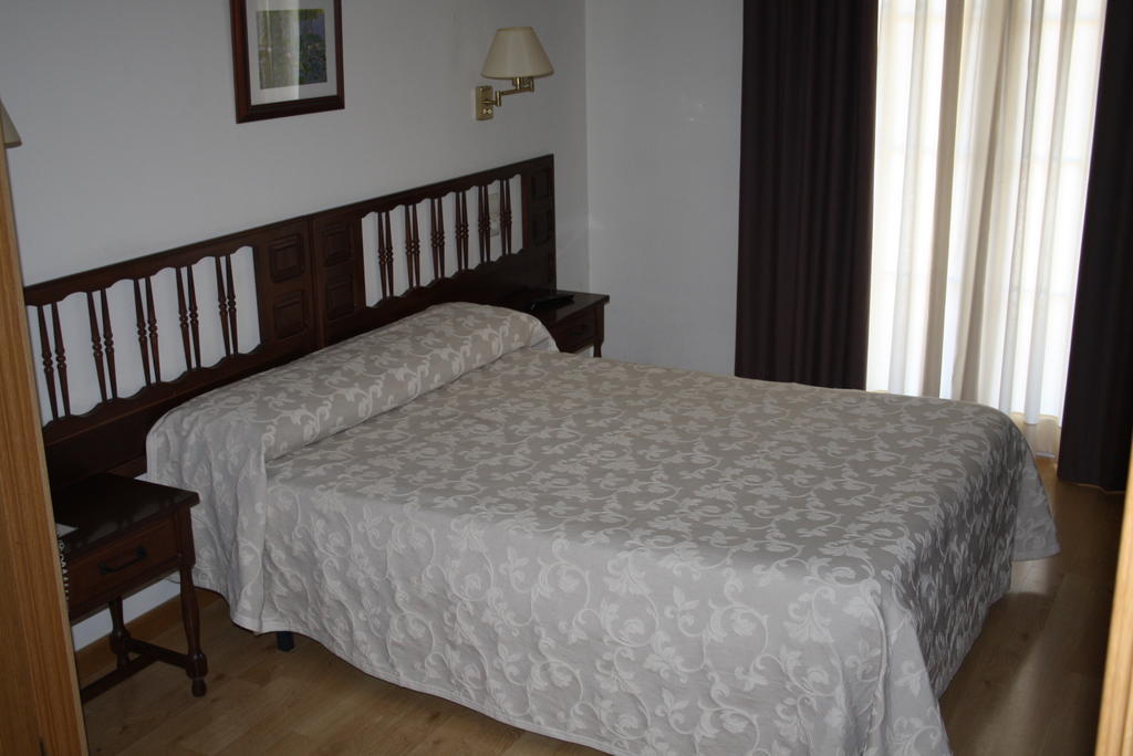 Hotel Mar De Aragon Caspe Ngoại thất bức ảnh