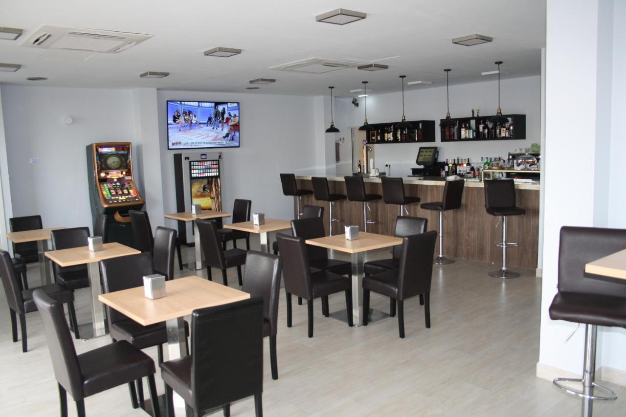 Hotel Mar De Aragon Caspe Ngoại thất bức ảnh